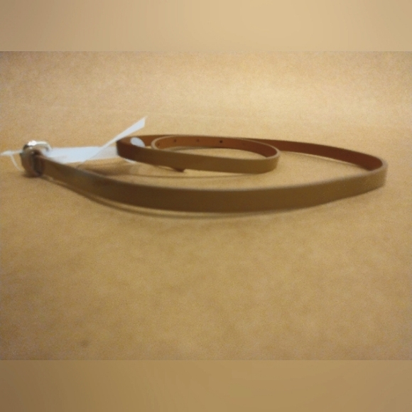 Joe Fresh women skinny belt - Picture 3 of 7